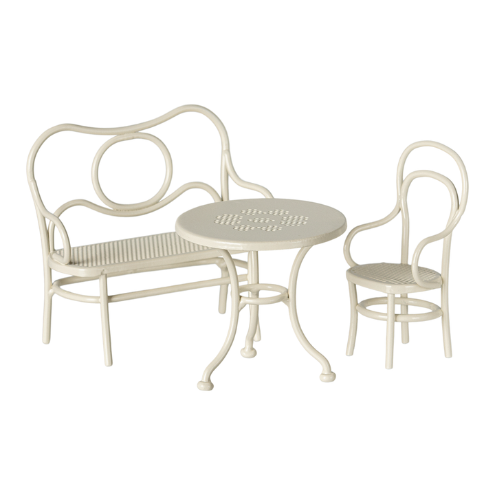 Ensemble table, chaises et banc de jardin Maileg