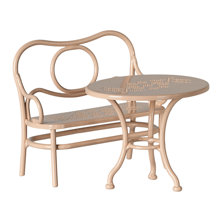 Ensemble table, chaises et banc de jardin Maileg