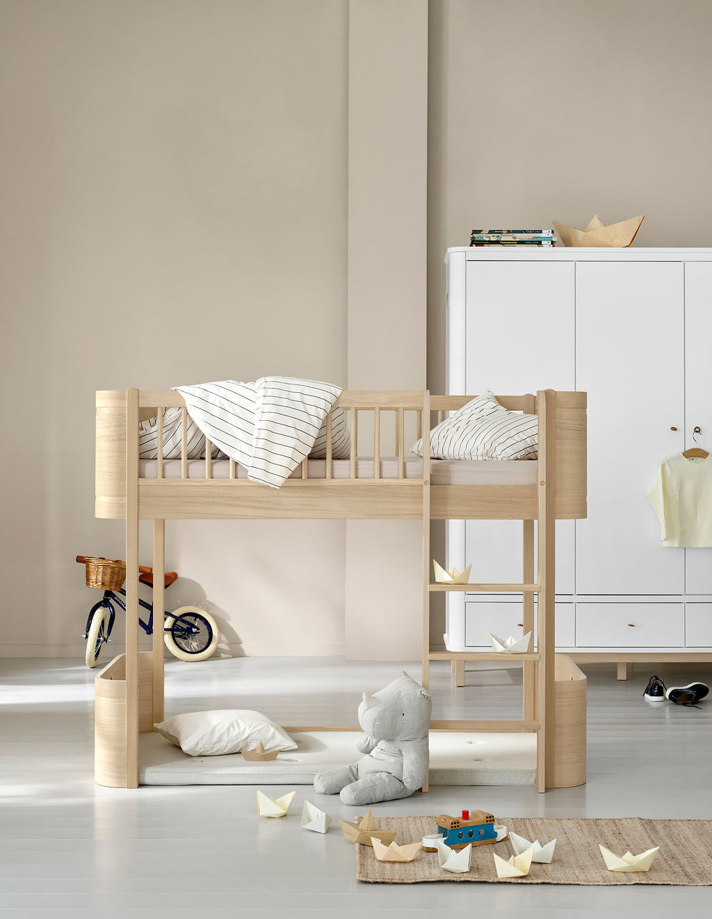 Oliver Furniture Wood Mini+ Low Loft Bed - Oak