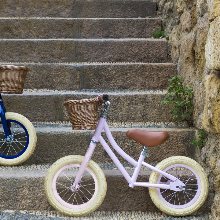 Banwood First Go Balance Bike - Pink