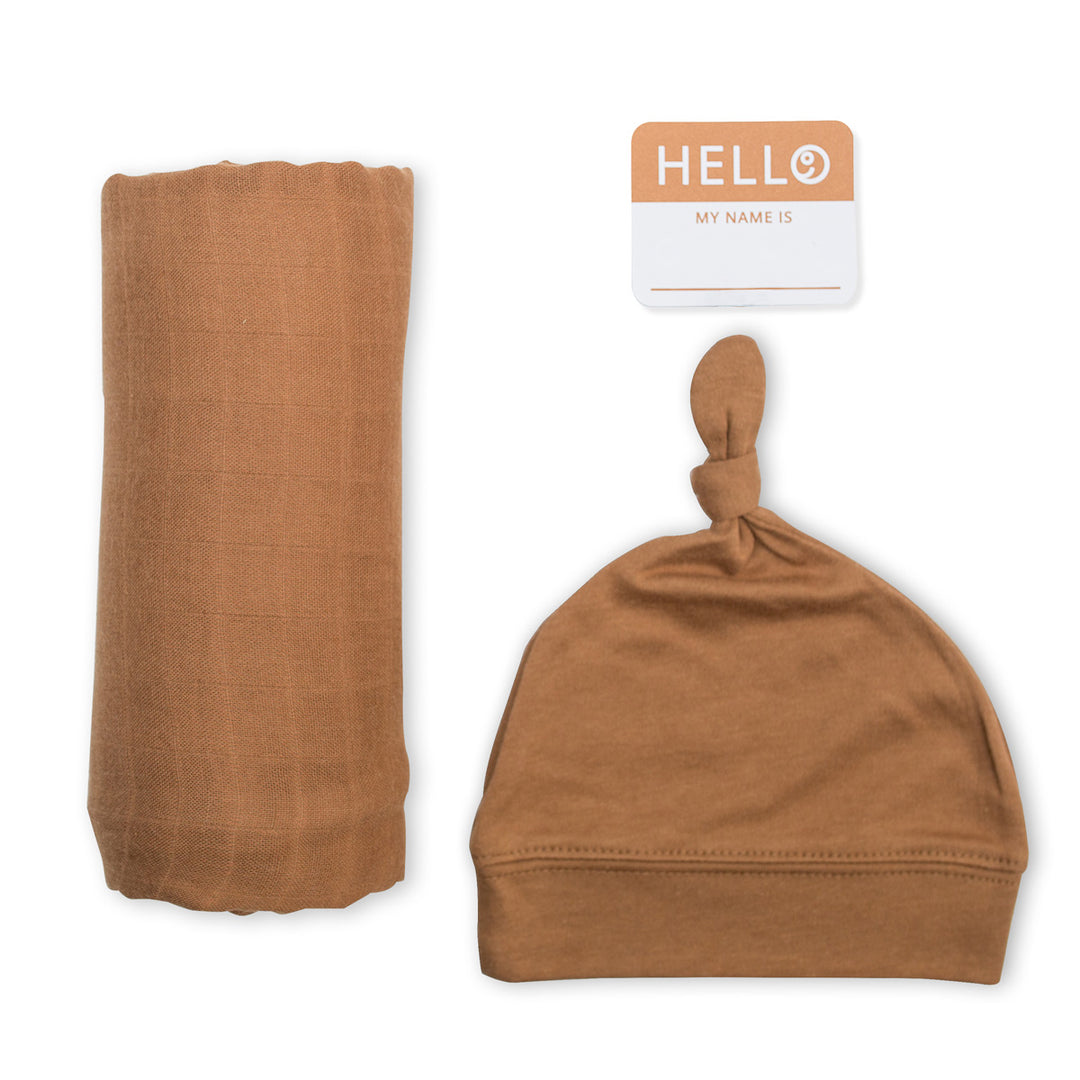 Ensemble bonnet et langes Hello World pour bébé - Tan