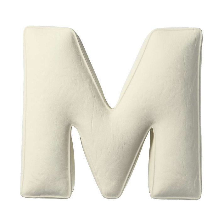 Coussin lettre en velours - M (différentes couleurs)