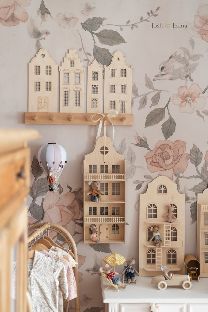 Luna Doll House Shelf