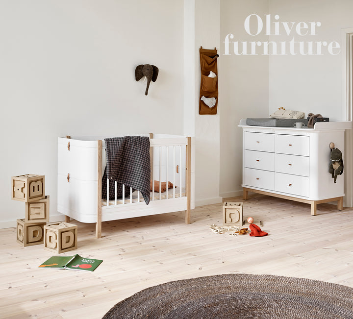 Oliver Furniture Kinderzimmerkommode mit 6 Schubladen (mit Wickelaufsatz) – Weiß/Eiche