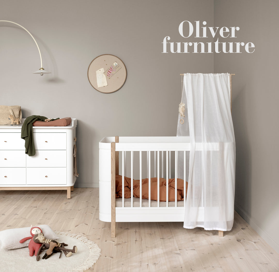 Oliver Furniture Wood Mini+ Kinderbett (0–9 Jahre) – Weiß/Eiche