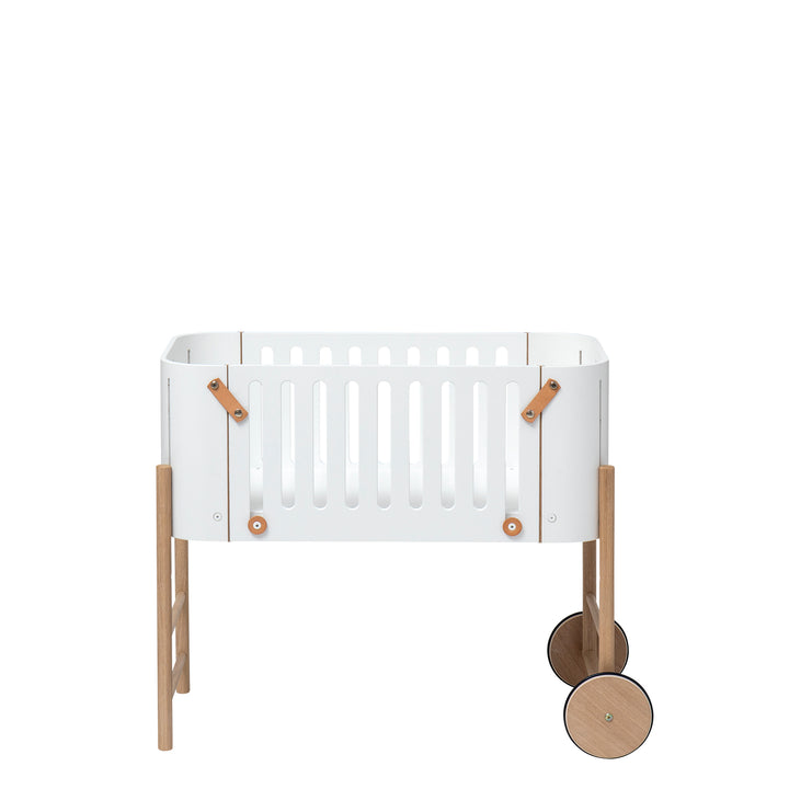 Oliver Furniture Wood Co-Sleeper (incl. Bench Conversion) - White/Oak