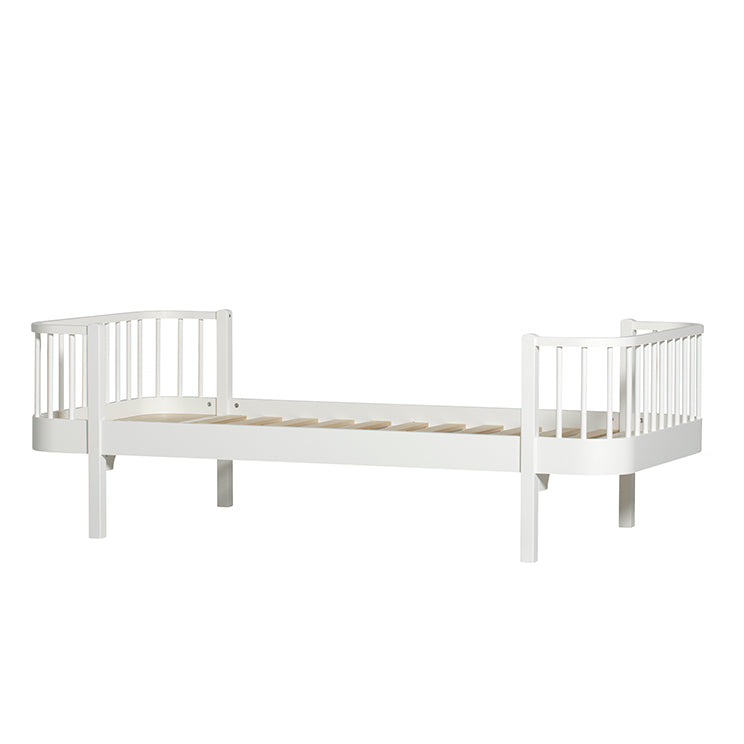 Oliver Furniture Wood Kids Single Bed - White