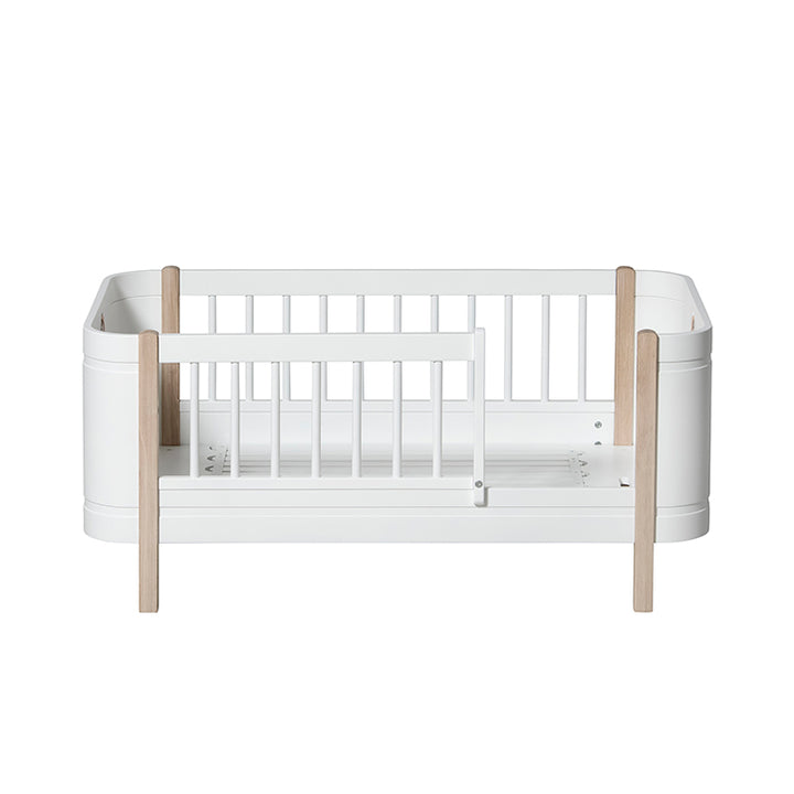 Oliver Furniture Wood Mini+ Kinderbett (0–9 Jahre) – Weiß/Eiche